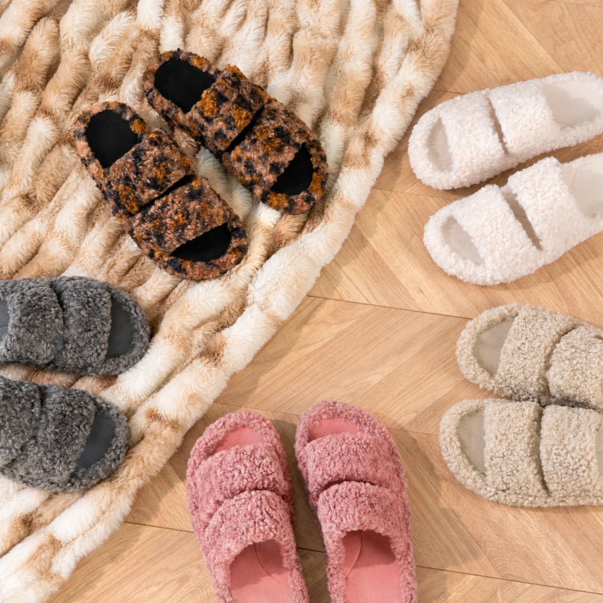 Women's Fuzzy Open-Toe Slippers – Stylish Classic Slides with Soft Memory Foam, Non-Slip Rubber Sole, Perfect Cozy Footwear ,Girl Fur Flipflop Walking Shoes Fluffy Modern Sleeper Slip On Clog